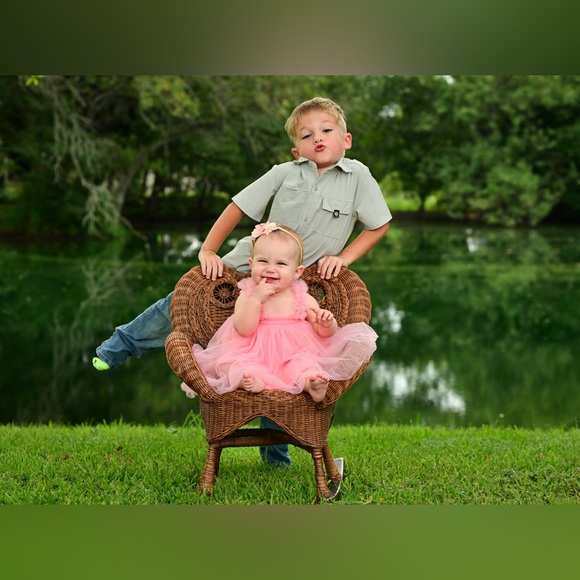 Meet your Posher, Shelby - Picture 4 of 5